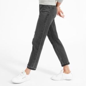 Everlane - The Relaxed Boyfriend Jean (grey denim)